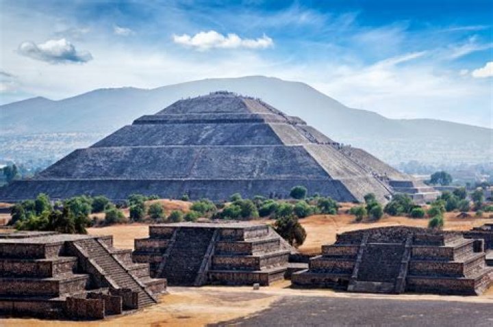 What made Tenochtitlan unique